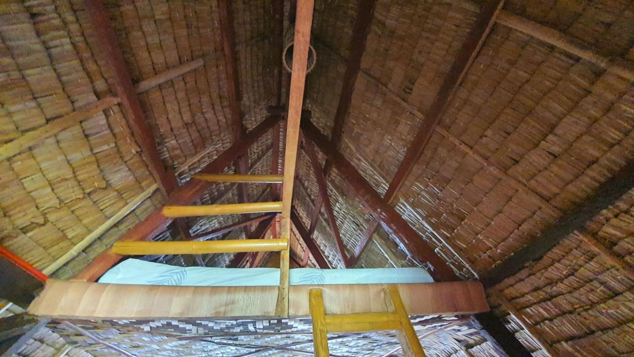 Calatagan'S Bahay Kubo - With Beach Access מראה חיצוני תמונה
